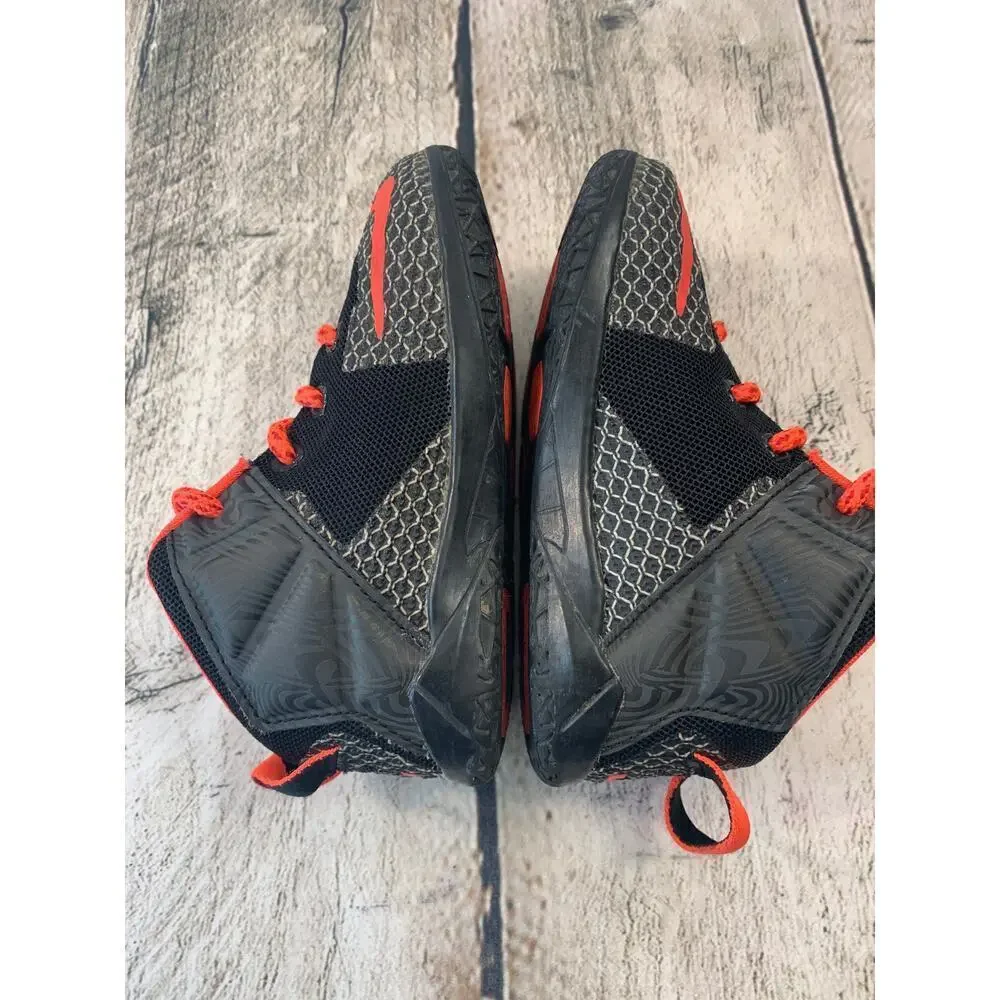 NIKE Boy’s LeBron XII TD Sneakers / Size: 7C